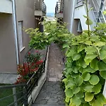 Hilltop Sea View Appartamento