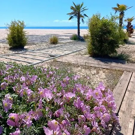 Hilltop Sea View Apartamento
