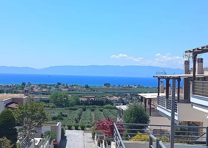 Garden In Panorama With Free Parking & Bbq, Near The Sea