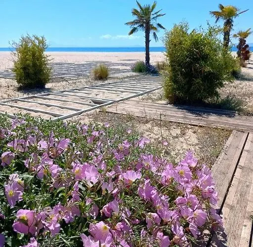 Hilltop Sea View Апартаменты