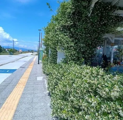 Апартаменты Hilltop Sea View Kariani
