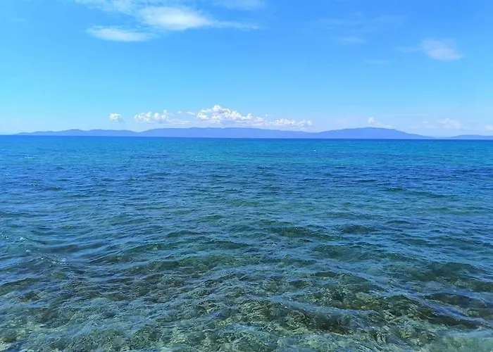 Hilltop Sea View Апартаменты *